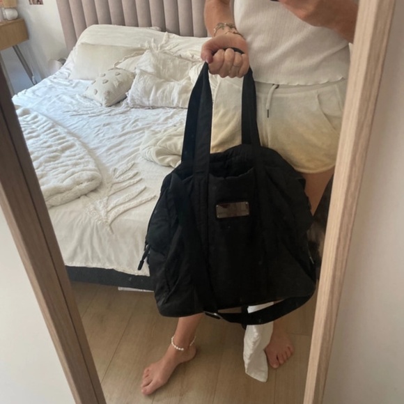 Essential bag - Picture 11 of 15